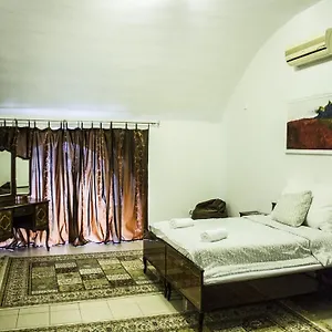  Apartament Travel Ungaria
