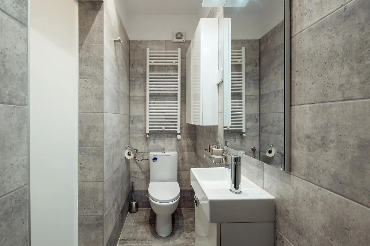 Fancy Penthouse Studio With Lakeview W10 Bucarest Roumanie