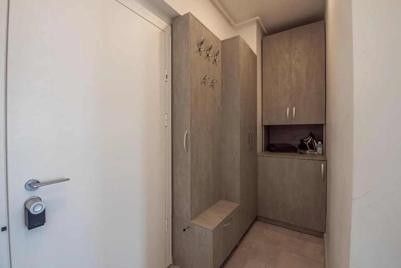 Appartement Fancy Penthouse Studio With Lakeview W10 Bucarest